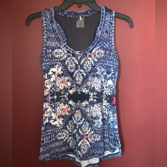 Calia Carrie Underwood Floral Tank | Small - Picture 1 of 4